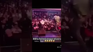 6ix9ine stage dive fail