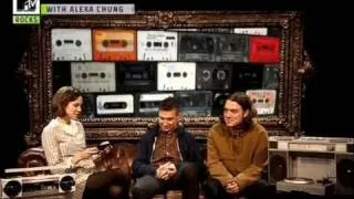 Gonzo : Alexa Chung meets Matt Helders and Nick O'Malley - Part 1/2