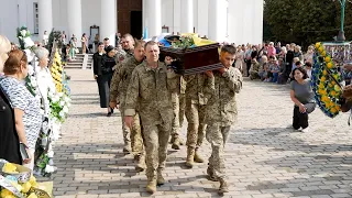 🕯 Біла Церква провела в останню путь Захисника України, старшого лейтенанта Андрія Добровольського