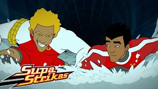 Lodowy chwyt | Bajki o futbolu | SUPA STRIKAS Po Polsku