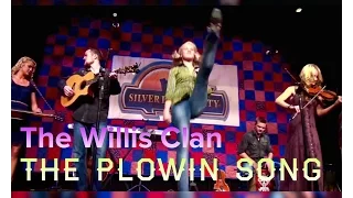 The Willis Clan | The Plowin Song | Branson, MO