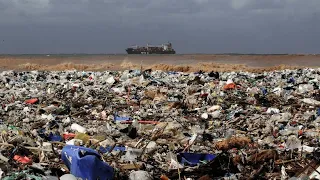 Erklärvideo: Wie der Plastikmüll–Strudel im Pazifik entsteht