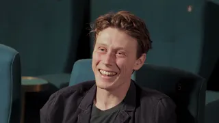 GEORGE MACKAY CHATS TO CHARLOTTE