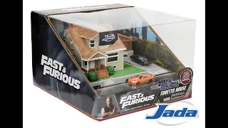Jada Fast & Furious Nano Scene: Dom Toretto House Diorama Set with 2 Cars & Accessories.