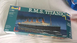Revell 1/700 titanic unboxing