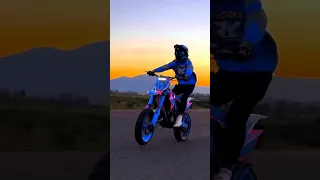 стант на закате #supermoto #питбайк #покатушки #эндуро #ktm