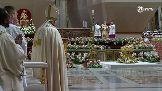 HIGHLIGHTS | Pope Francis presided over the Easter Vigil Mass at the Vatican & Baptized 8 People