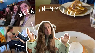 Week In The Life Of An AUTISTIC Girl | THEATRE, BIRTHDAYS And GOOD FOOD!