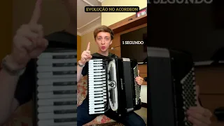 1 ANO Tocando Acordeon com Método e Estudando Diariamente