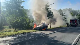 Auto brandt uit op Europa-allee