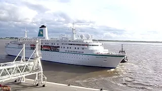 Die MS Deutschland beginnt ihre erste Reise in der Sasion und nimmt Kurs auf Portsmouth (GBR)