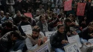 Protest in New Delhi after gang-rape victim dies