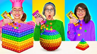 👵ME VS GRANDMA COOKING CHALLENGE 🍪 Geometric Shape Food 🔶 Candy Battle by 123 GO! TRENDS