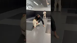 Rolling kimura entry from sit up/shin to shin