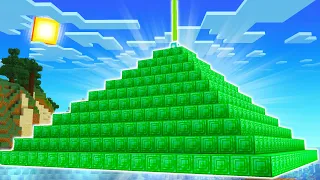 I made a GIANT Emerald Beacon in Minecraft Survival