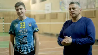 Форма юних волейболістів - як у гравців "Перуджа", за яку виступає капітан Збірної України