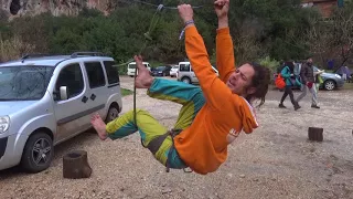 Slackline-Tutorial: Learn how to Highline in 5 Steps