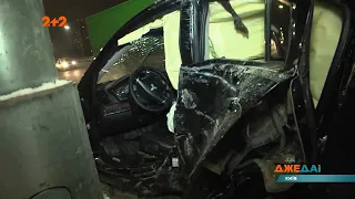 Аварія у столиці: рятувальникам довелося вирізати з авто постраждалого водія