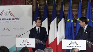 Macron: "Napoli capitale europea come Parigi"