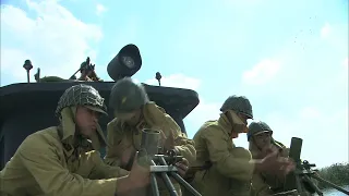 日軍開炮轟炸游擊隊，不料小夥靈機一動巧用機槍將其擊落  ⚔️  抗日