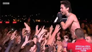 30 Seconds to Mars perform 'The Kill' at Reading Festival 2011 - BBC