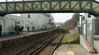 Southern Class 377 Arrives London Road Wrong Line No Headlights