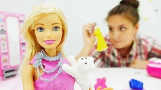 Куклы Барби - Нечего надеть! Видео для девочек