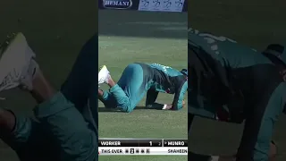 Shaheen Shah Afridi vs Colin Munro #PAKvNZ #SportsCentral #Shorts #PCB M8C2A