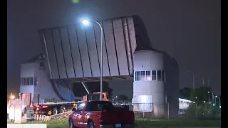 Man arrested for jumping drawbridge in southwest Detroit as it was rising