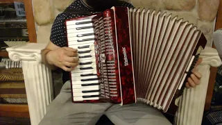 5620 - Red Pearl Weltmeister Stella Piano Accordion LMM 34 80 $799