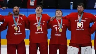 Хоккеисты поют гимн России! ВИДЕО