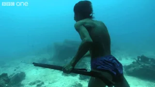 Denizin 20 Metre Altında Zıpkınla Balık Avlamak! ( Sea Bed Hunting On One Breath! )