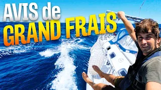 Grosses vagues et grand frais  ça envoie en voilier #voiliercoraille