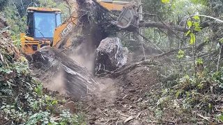 Mountain Tree Binded with Huge Rock FELL down and Cut Rocky Hillside-JCB Backhoe