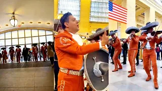 Así hizo presencia el Mariachi Vargas de Tecalitlan en Grand Central Station!! 🎻🎺🎶