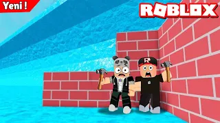 Bir Ev Yap ve Tsunamiye Karşı Kendini Savun ! - Panda ile Roblox Build to Survive the Tsunami 🌊