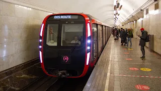 Поезда "Москва-2020" на Кольцевой линии Московского метро