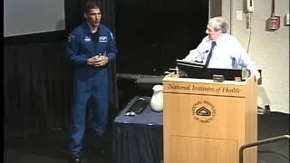 Astronaut, Col. Mike Hopkins, visits the NIH