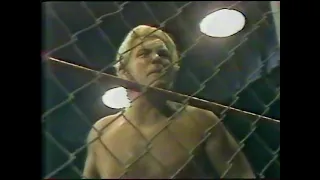 WCCW 1984 09 03 84 Kerry & Kevin Von Erich vs Freebirds Hayes, Gordy & Roberts Cage 6 man Fort Worth