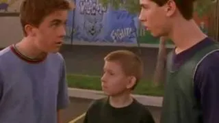 Malcolm In The Middle, Nosotros contra el Farsante (Audio Latino)