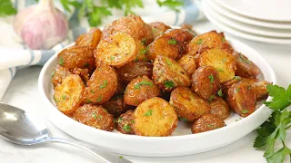 Garlic Butter Potatoes | Easy + Delicious Thanksgiving Side Dish