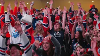 Oilers fans sing the anthem