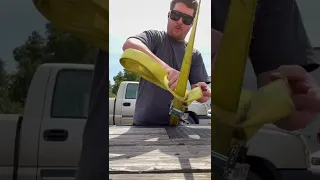 How to tie up your slack on ratchet straps