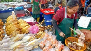 Street Food, Meat, Fish and more in Khlong Toei, the Biggest Wet Market in Bangkok, Thailand