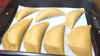 Ripe banana empanadas with baked cheese