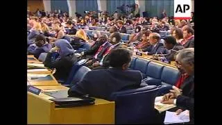 Controversial Zimbabwe president Mugabe addressing UN food summit