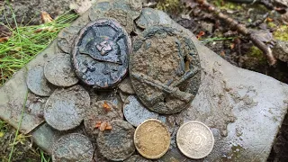 EXCAVATION OF WORLD WAR II ARTIFACTS#WW2 METAL DETECTING WW2 METAL DETECTING