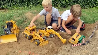 BRUDER Trucks with Children ♦ BRUDER TUNNEL + Bruder EXCAVATORS for KIDS playing!