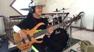 9-year old girl plays Endless Praise (Bass Cover)