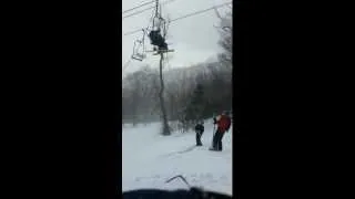 Chairlift evacuation at Smugglers Notch (not a training/practice video)